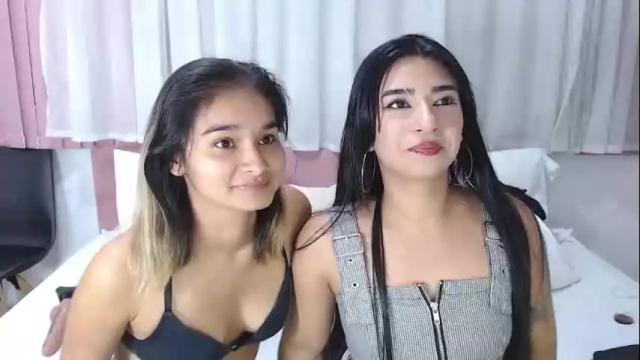 Image 2 of khendra_owen Stream on Chaturbate on 2 months ago