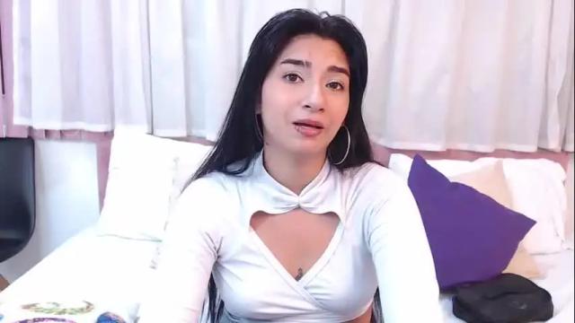 Image 10 of khendra_owen Stream on Chaturbate on 1 month ago