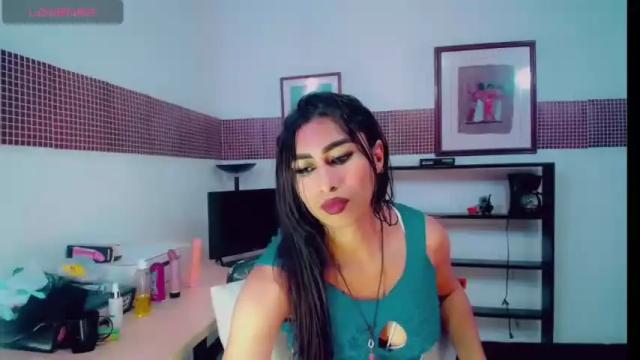 Image 6 of khiara_moretti Stream on Chaturbate on 18 months ago