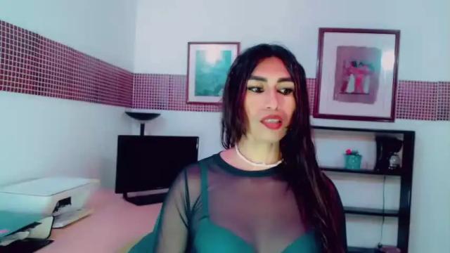 Image 12 of khiara_moretti Stream on Chaturbate on 15 months ago