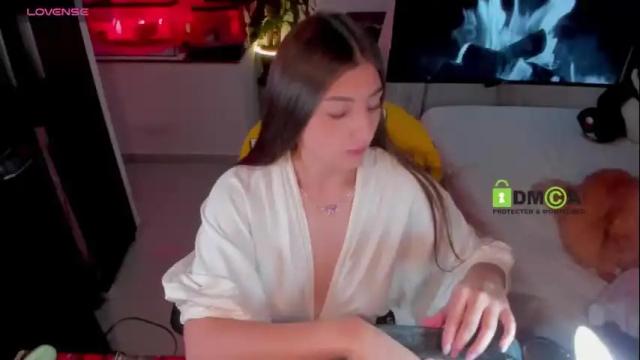 Thumbnail 1, khionebesset's Stream at Chaturbate, 3 months ago