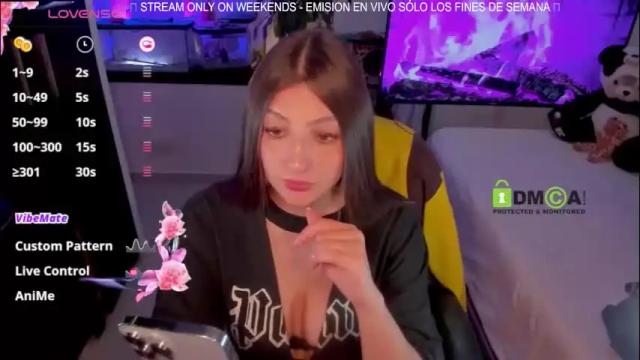 Image 4 of khionebesset Stream on Chaturbate on 2 months ago