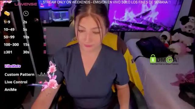 Image 10 of khionebesset Stream on Chaturbate on 2 months ago