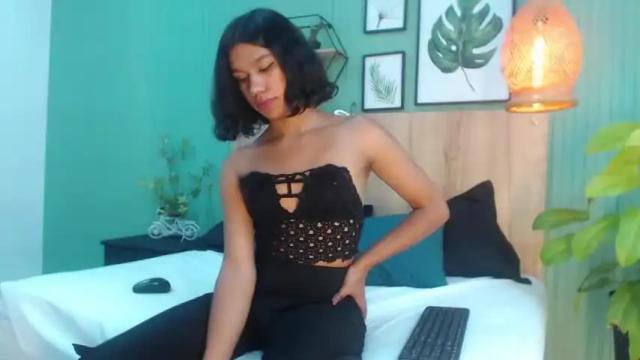 Image 7 of khloe_keilar Stream on Chaturbate on 15 months ago