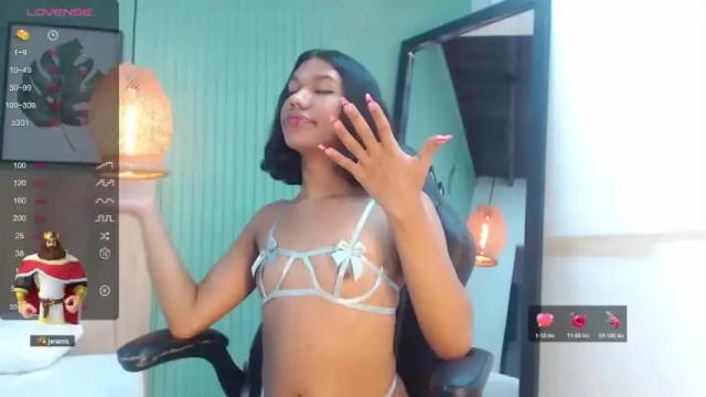 Image 11 of khloe_keilar Stream on Chaturbate on 15 months ago