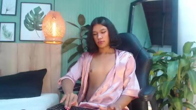 Image 12 of khloe_keilar Stream on Chaturbate on 15 months ago