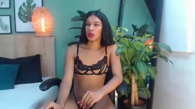 Image 6 of khloe_keilar Stream on Chaturbate on 15 months ago
