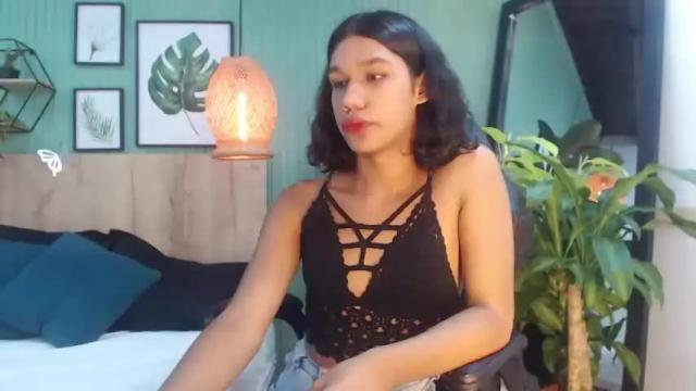Image 2 of khloe_keilar Stream on Chaturbate on 15 months ago