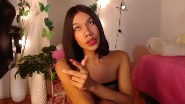 Image 4 of khloe_keilar Stream on Chaturbate on 14 months ago