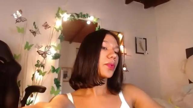 Image 4 of khloe_keilar Stream on Chaturbate on 14 months ago