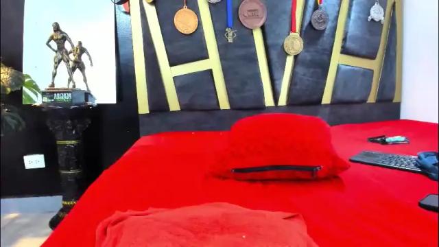 Image 10 of khloe_rossich Stream on Chaturbate on 1 month ago