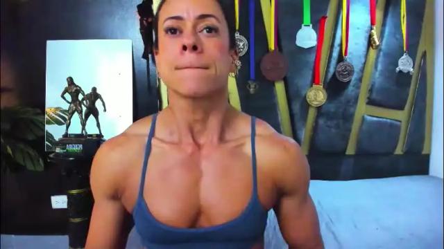 Image 12 of khloe_rossich Stream on Chaturbate on 20 days ago