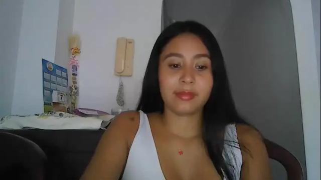 Image 12 of khloe_sweet18_ Stream on Chaturbate on 2 months ago
