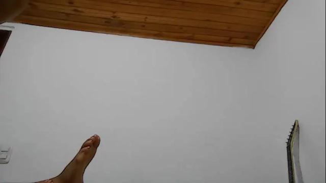 Image 2 of khloe_sweet18_ Stream on Chaturbate on 2 months ago