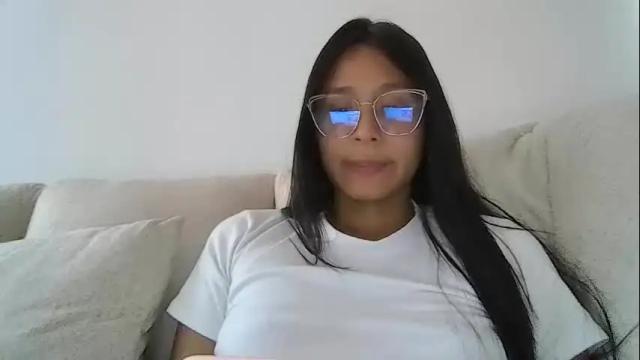 Image 10 of khloe_sweet18_ Stream on Chaturbate on 7 days ago