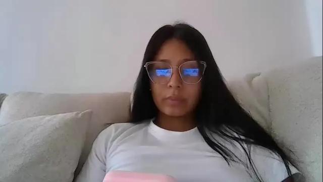Image 3 of khloe_sweet18_ Stream on Chaturbate on 7 days ago
