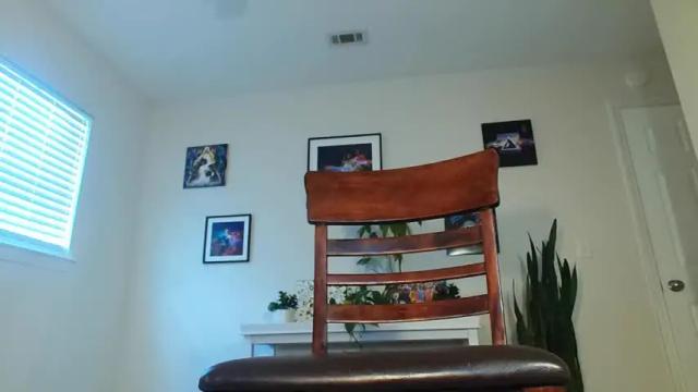 Image 11 of khloeexoxo Stream on Chaturbate on 24 days ago