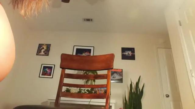 Image 8 of khloeexoxo Stream on Chaturbate on 5 months ago