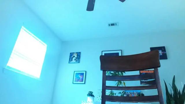 Image 2 of khloeexoxo Stream on Chaturbate on 4 months ago