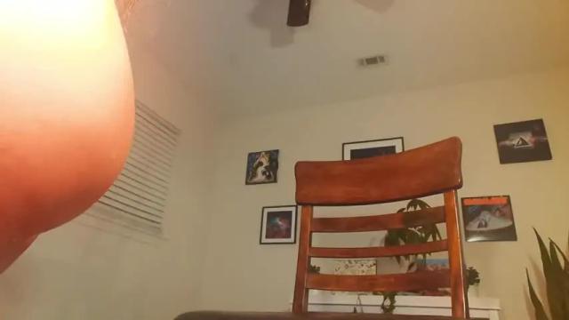 Image 10 of khloeexoxo Stream on Chaturbate on 3 days ago