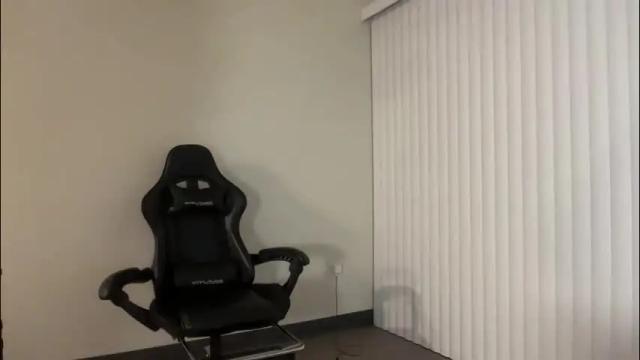 Image 11 of khmerdoll Stream on Chaturbate on 2 months ago