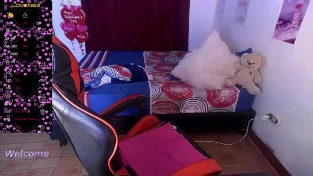 Image 12 of khris_hot Stream on Chaturbate on 15 months ago