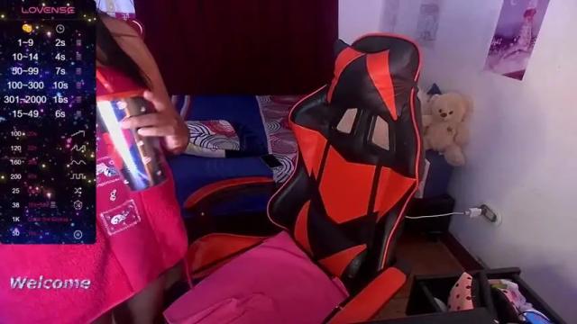 Image 6 of khris_hot Stream on Chaturbate on 15 months ago