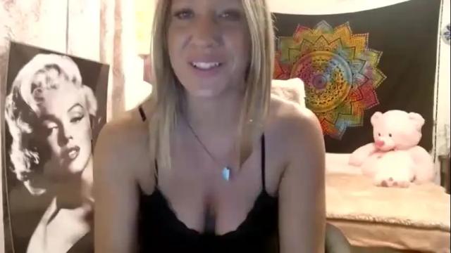 Image 3 of khwildnnout Stream on Chaturbate on 18 months ago