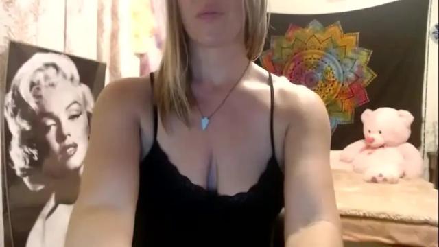 Image 6 of khwildnnout Stream on Chaturbate on 18 months ago