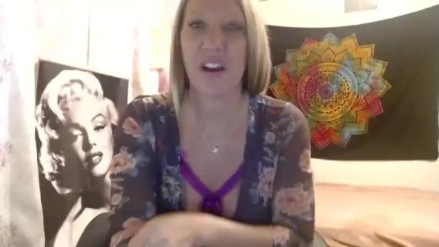 Image 4 of khwildnnout Stream on Chaturbate on 17 months ago