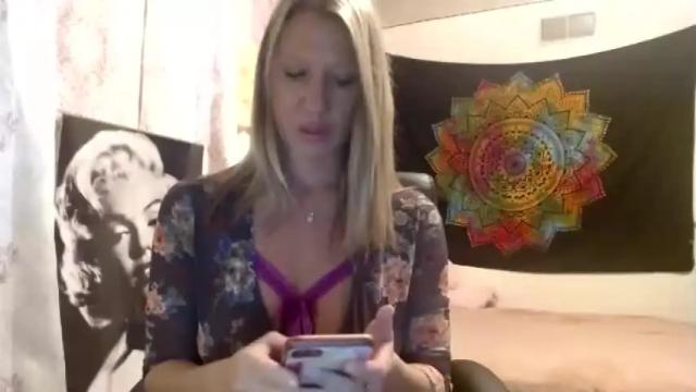 Image 7 of khwildnnout Stream on Chaturbate on 17 months ago