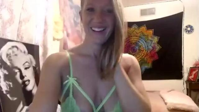 Image 7 of khwildnnout Stream on Chaturbate on 16 months ago