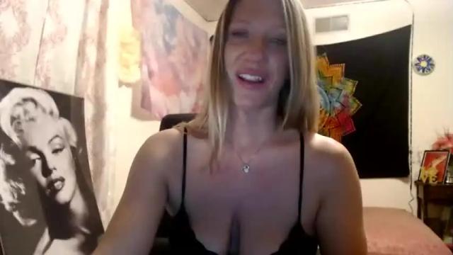 Image 10 of khwildnnout Stream on Chaturbate on 16 months ago