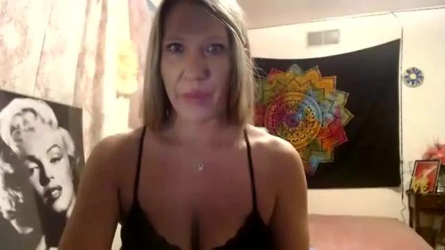 Image 2 of khwildnnout Stream on Chaturbate on 16 months ago