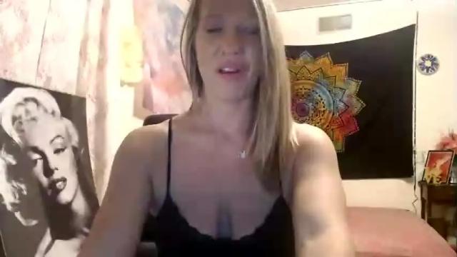 Image 7 of khwildnnout Stream on Chaturbate on 16 months ago