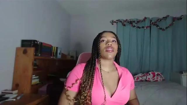 Image 2 of kialeone Stream on Chaturbate on 16 months ago