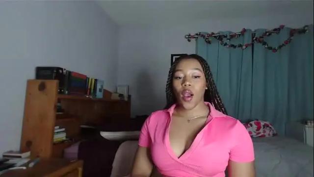 Image 6 of kialeone Stream on Chaturbate on 16 months ago