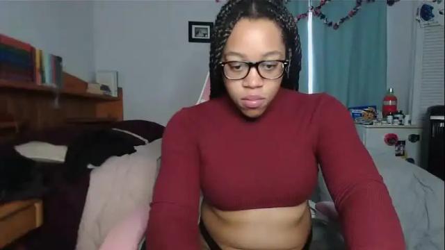 Image 12 of kialeone Stream on Chaturbate on 16 months ago