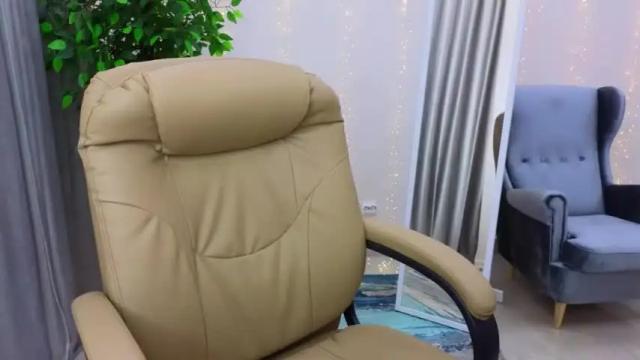 Image 12 of kiana_blush Stream on Chaturbate on 21 months ago