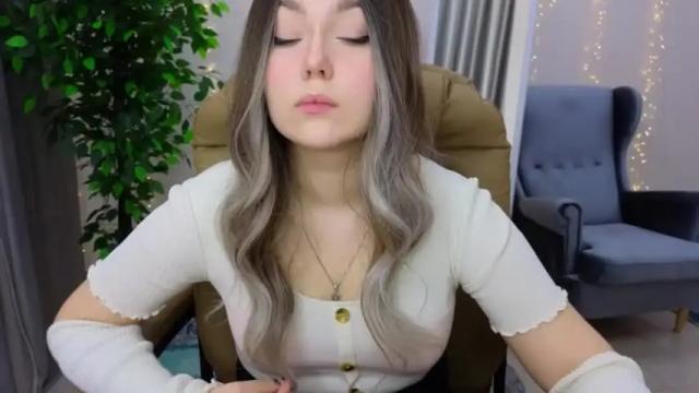 Thumbnail 2, kiana_blush's Stream at Chaturbate, 21 months ago