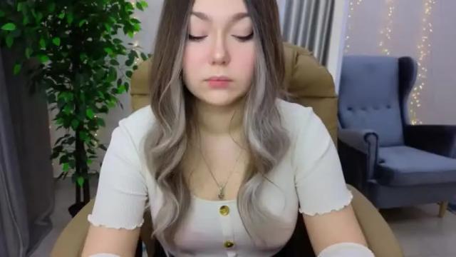 Image 6 of kiana_blush Stream on Chaturbate on 21 months ago