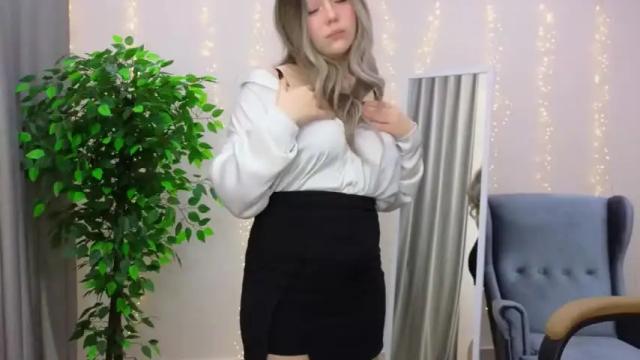 Image 7 of kiana_blush Stream on Chaturbate on 20 months ago