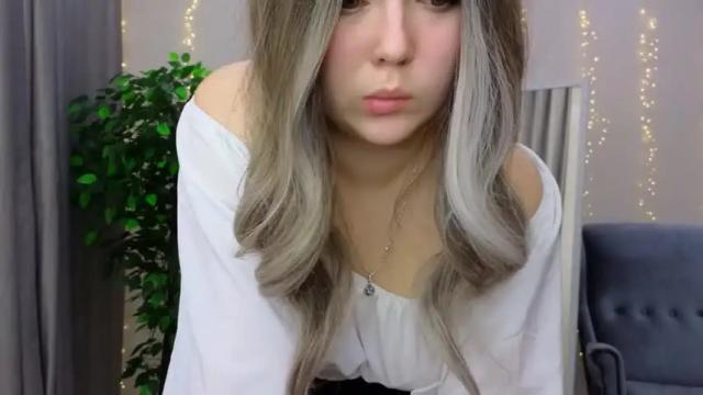 Image 12 of kiana_blush Stream on Chaturbate on 20 months ago