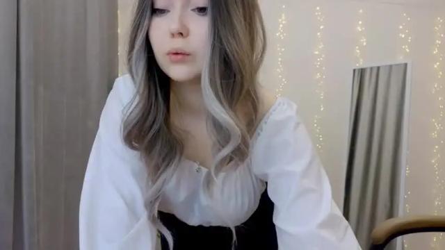 Image 8 of kiana_blush Stream on Chaturbate on 20 months ago