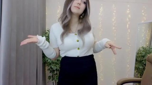 Image 12 of kiana_blush Stream on Chaturbate on 20 months ago