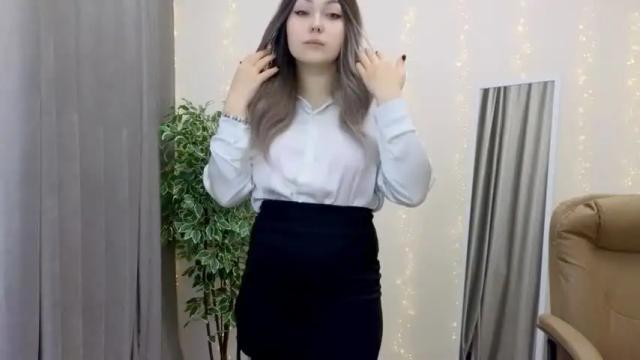Image 4 of kiana_blush Stream on Chaturbate on 20 months ago