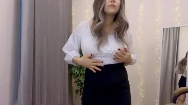Image 7 of kiana_blush Stream on Chaturbate on 20 months ago
