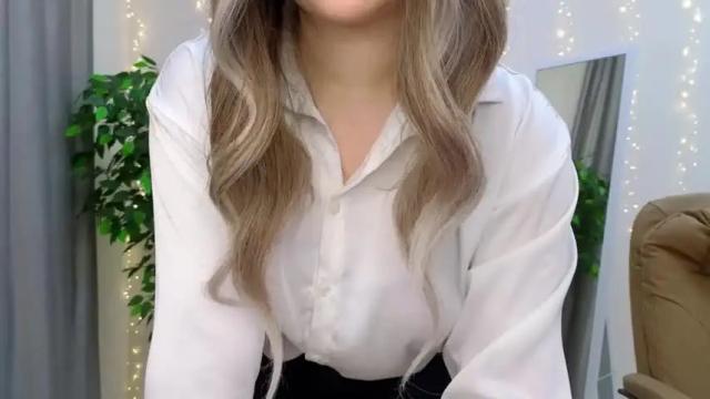 Image 12 of kiana_blush Stream on Chaturbate on 20 months ago