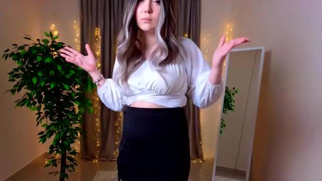 Image 7 of kiana_blush Stream on Chaturbate on 20 months ago