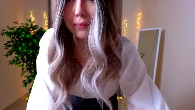 Thumbnail 3, kiana_blush's Stream at Chaturbate, 20 months ago